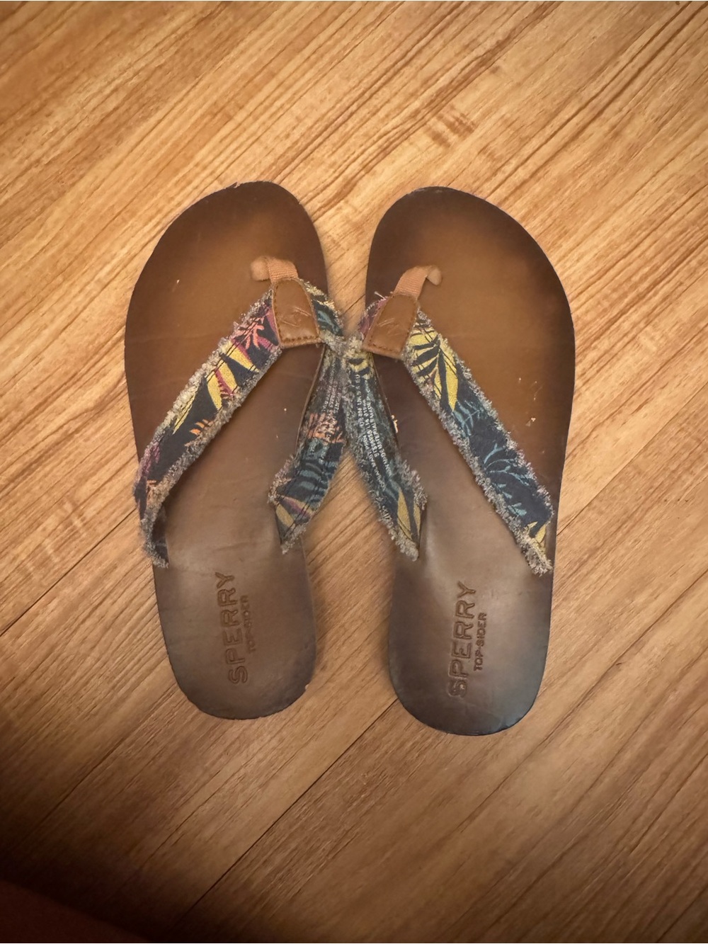 Sperry Brown Leather Flip-Flop Sandals with Patterned Fabric Straps